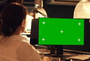 How Is Green Screen Remover Used In Post-Production Of The Movies?