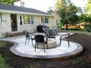How to Enhance Your Backyard with a Custom Concrete Patio