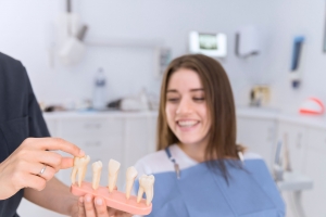 One-Day Dental Implants vs. Traditional Implants: Which Is Right for You?