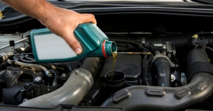 Importance Tips on Semi-Truck Oil Changes for Smooth Drive