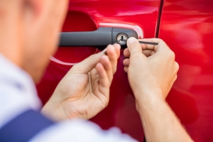 Why You Should Have a Trusted Auto Locksmith on Speed Dial