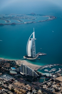 Dubai by Sea: Yacht Rental for a Unique Perspective