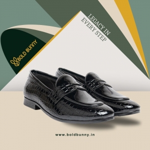 Black Loafers: The Ultimate Staple in Men’s Formal Footwear