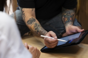 Why Should You Adopt Leading Software for Managing Your Tattoo Studio?