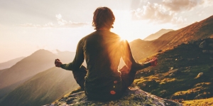 Best 200-Hour Yoga Teacher Training in Rishikesh 2024