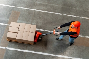 The Essential Guide to Hand Pallet Trucks: Types and Uses