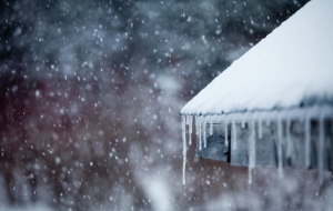 Top Tips for Keeping Your Property Safe During Heavy Snowfall: Expert Advice