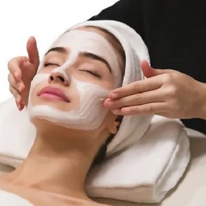 Deep Cleansing vs. Regular Cleansing: Why You Need Both
