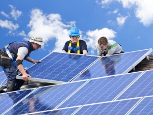 The Role of a Solar Contractor in Transforming Perth into a Greener City