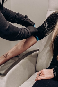 Experience the Benefits of IV Drip Therapy in Chicago Today