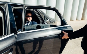 We Provide Luxury Limo and Car Service from (JFK) Airport to Aberdeen, NJ