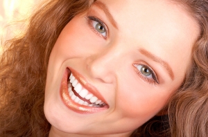 Teeth Whitening Strips vs. Whitening Gels: Which Is More Effective?