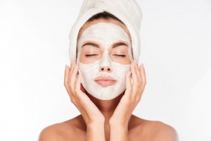 Revealing the Benefits of Deep Cleansing Facials for Clear, Glowing Skin