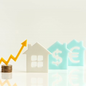 Comparing Luxury Off Plan Apartments to Villas and Townhouses in Dubai