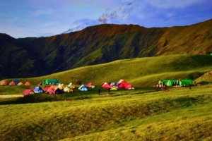 Ali Bedni Bugyal Trek: A Journey to the High-Altitude Meadows of Uttarakhand