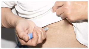 What factors contribute to the price of Ozempic injections at a Dubai clinic?