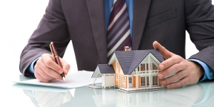 The Role of a Bellevue Real Estate Agent in Today’s Competitive Market