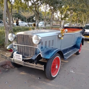 Book Your Vintage Car Rental in Jaipur Today with A1 Classic Travels