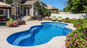 Endless Summers with Seamless Fiberglass Pools