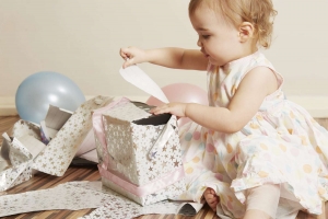 The Ideal Gift Box for Your Baby's First Milestones