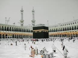 Which is the Least Crowded Month for Umrah?