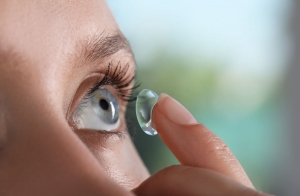 Your Guide to the Best Eye Clinic in Delhi for Contact Lenses Prescriptions