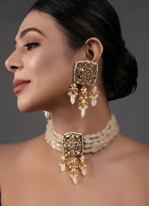 Admire These Latest Designs of Indian Choker Necklaces Designed For Every Tradition 