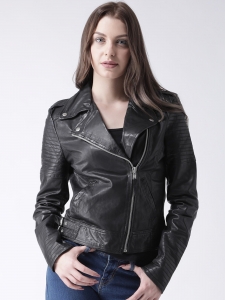 The Ultimate Guide to Women’s Biker Jackets: A Blend of Style, Functionality, and Empowerment