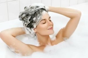 How to Choose the Right Clarifying Shampoo for Your Hair in Pakistan: