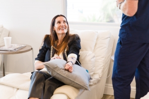 Experience Ultimate Wellness with IV Drip Therapy at Home in Dubai