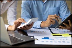 Why Insurance Professionals Are Crucial for Financial Planning
