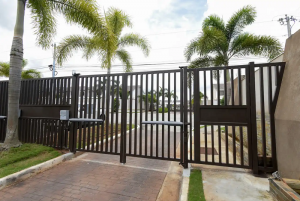 Fencing and Gate Repair in Dallas: Professional Services to Maintain Your Property’s Security