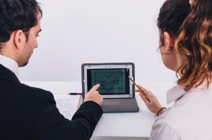 Comparing Raman Spectrometer Models in India for Best Results