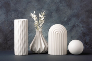 How Office Table Decoration Items Can Reflect Your Brand Identity