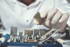 The Role of an Electronic Components Manufacturer in the Modern Supply Chain