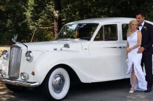 Top Reasons to Choose Classic Car Rentals for Your Riverside Event This Festive Season