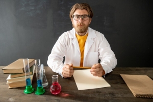 How IGCSE Chemistry Past Papers Can Help You Identify Key Topics for Revision