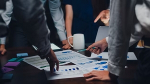 Exploring Career Opportunities with a Degree in Business Management