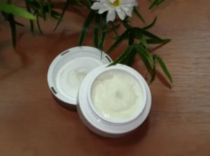The Ultimate Guide to Carbamide Cream: Uses and Benefits Explained: