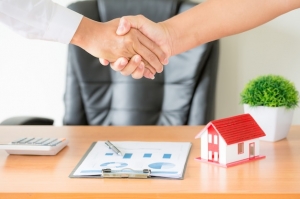 Leveraging Multifamily Bridge Loans in a Competitive Market: Strategies for Standing Out