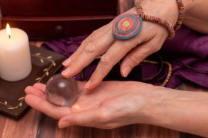 Chakra Cleansing vs. Chakra Balancing: Understanding Their Differences and Transformative Benefits in Phoenix, AZ