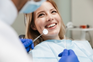 The Difference Between General Dentistry and Cosmetic Dentistry