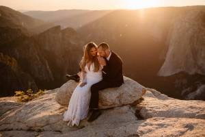 Love in the Great Outdoors: Yosemite Engagement Photography Ideas and Inspiration