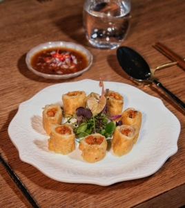 What Secrets Lie Behind the Exquisite Menu at Nanyang Blossom?