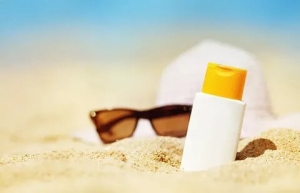 How to Apply Sunscreen Properly: Expert Tips for Maximum Protection:
