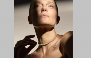 Colliers élégants pour femmes : rehaussez votre look avec des designs élégants