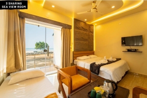 Which is the Best Resort Near Murudeshwar Temple for Stunning Sea Views?