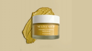 Get Rid of Dark Spots with Vitamin C Turmeric Face Mask