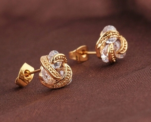 How to Spot Quality of Gold-Plated Earrings