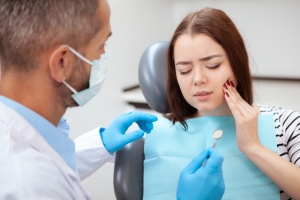 How an Emergency Dentist Can Save Your Smile in Critical Situations